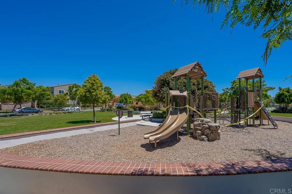 1262 Santa Victoria Rd 1, Chula Vista, California 91913 home-pic-42