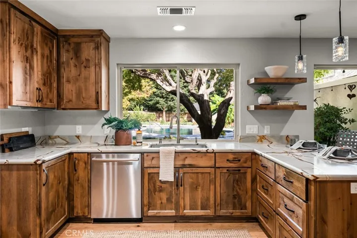 1 Gold Creek Way, Chico, California 95928