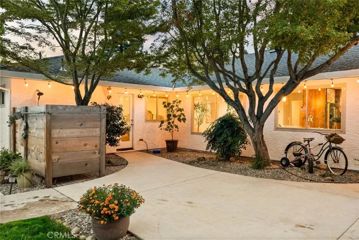 1 Gold Creek Way, Chico, California 95928