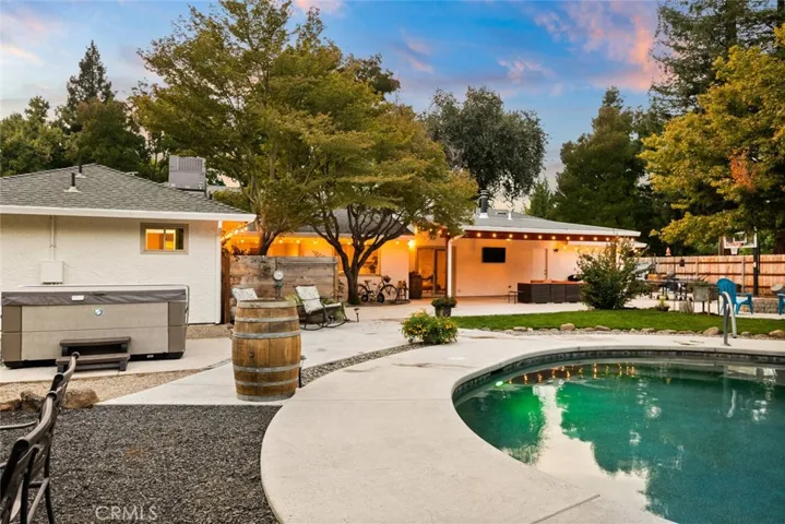 1 Gold Creek Way, Chico, California 95928