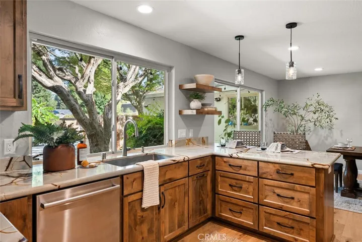 1 Gold Creek Way, Chico, California 95928