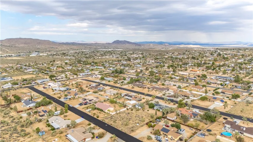 7625 Hilton Avenue, Yucca Valley, California 92284