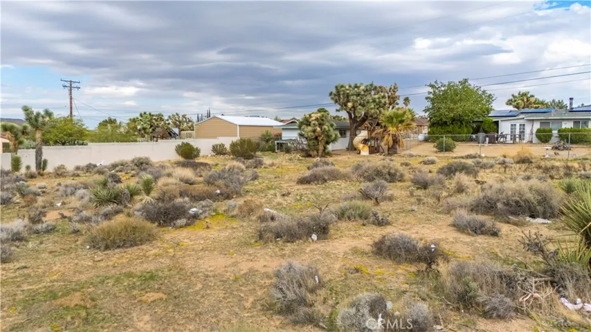 7625 Hilton Avenue, Yucca Valley, California 92284