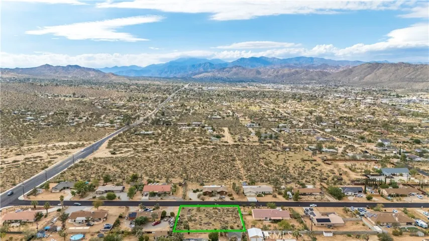7625 Hilton Avenue, Yucca Valley, California 92284