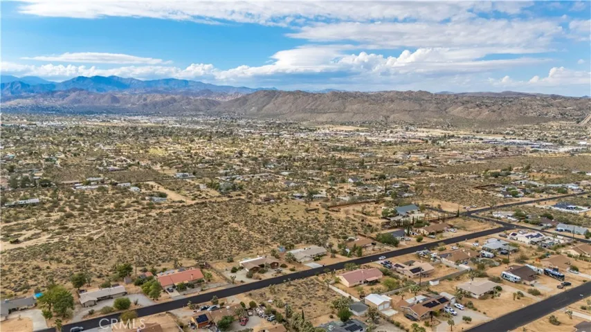 7625 Hilton Avenue, Yucca Valley, California 92284