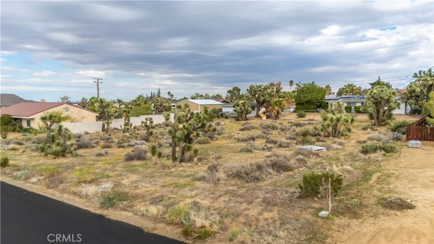 7625 Hilton Avenue, Yucca Valley, California 92284
