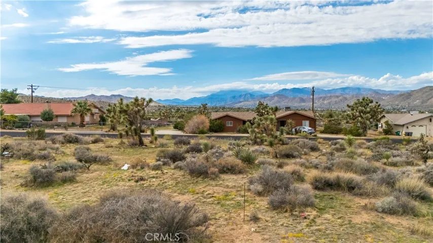 7625 Hilton Avenue, Yucca Valley, California 92284