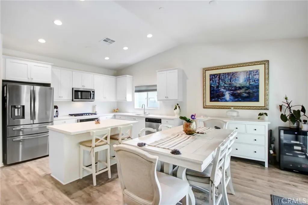 30765 Expedition, Winchester, California 92596 home-pic-5