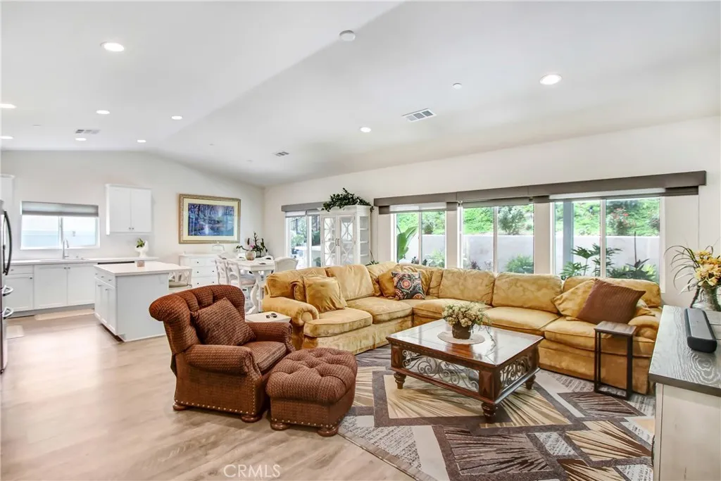 30765 Expedition, Winchester, California 92596 home-pic-2