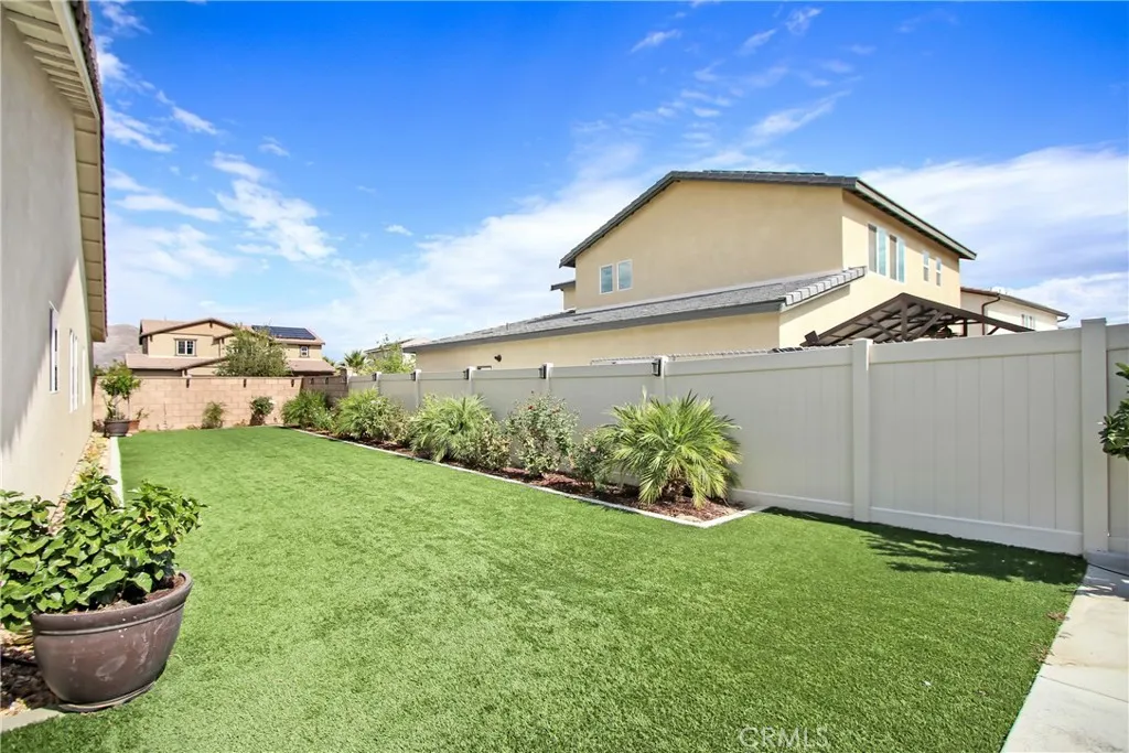 30765 Expedition, Winchester, California 92596 home-pic-16