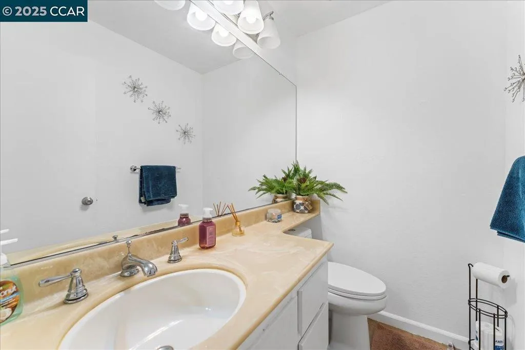 2552 Treeside Way, Richmond, California 94806 home-pic-14