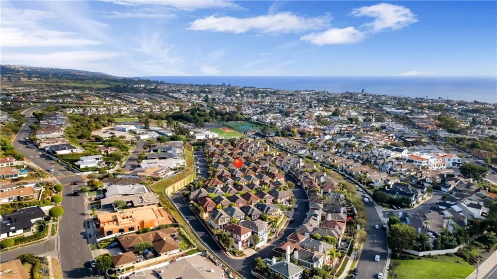 2578 Bungalow Place, Corona Del Mar, California 92625 home-pic-3