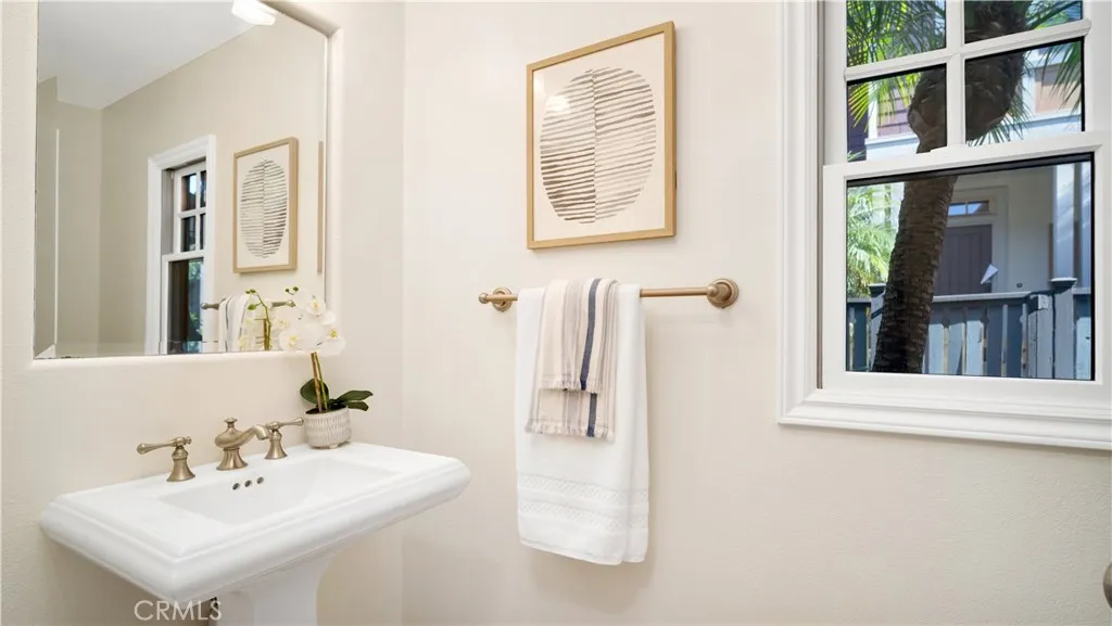 2578 Bungalow Place, Corona Del Mar, California 92625 home-pic-32