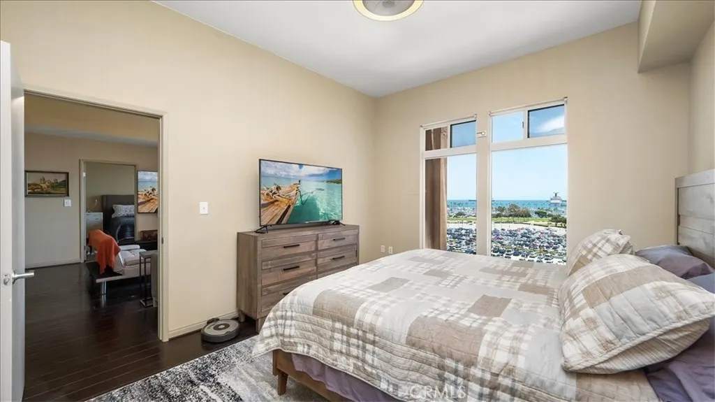 488 E Ocean 708, Long Beach, California 90802 home-pic-6