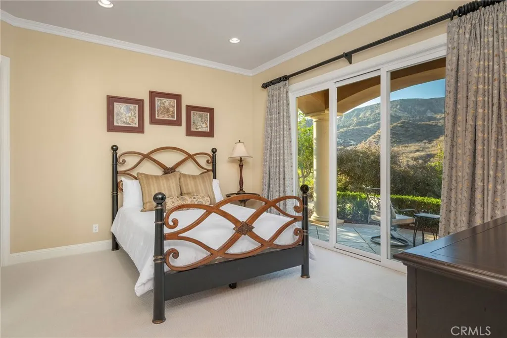 2462 Lost Canyons Drive, Simi Valley, California 93065 home-pic-16