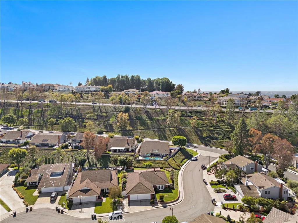 450 S Mountain Glen Road, Anaheim, California 92807 home-pic-45