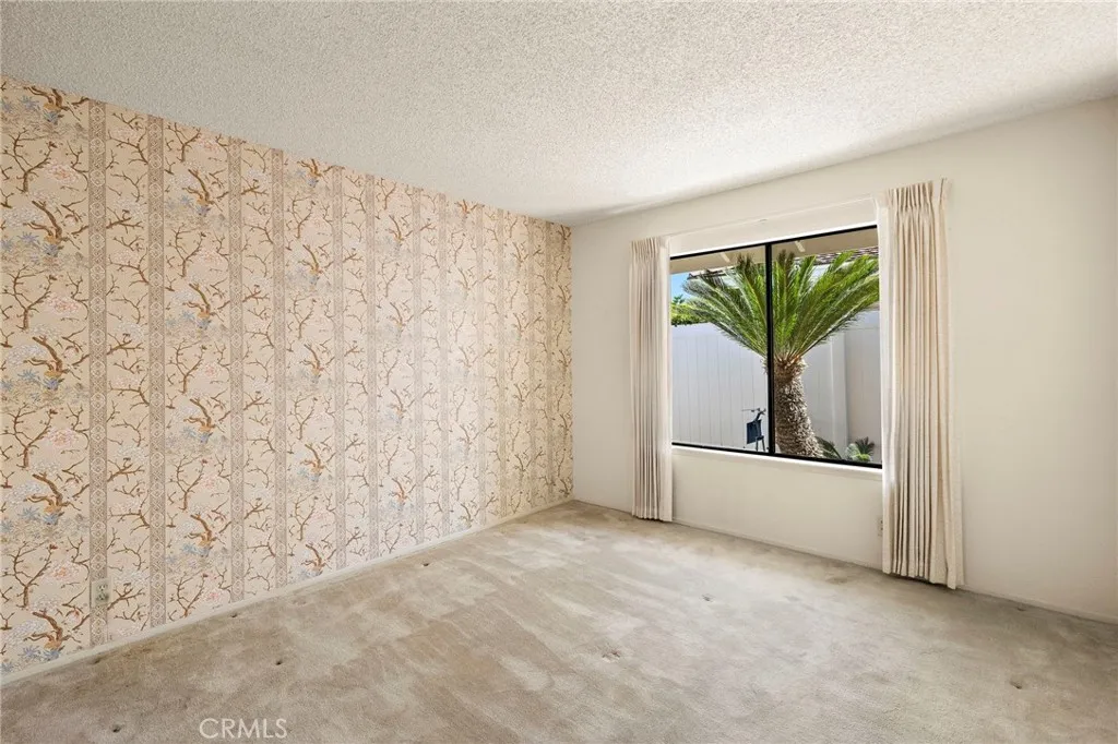 450 S Mountain Glen Road, Anaheim, California 92807 home-pic-33