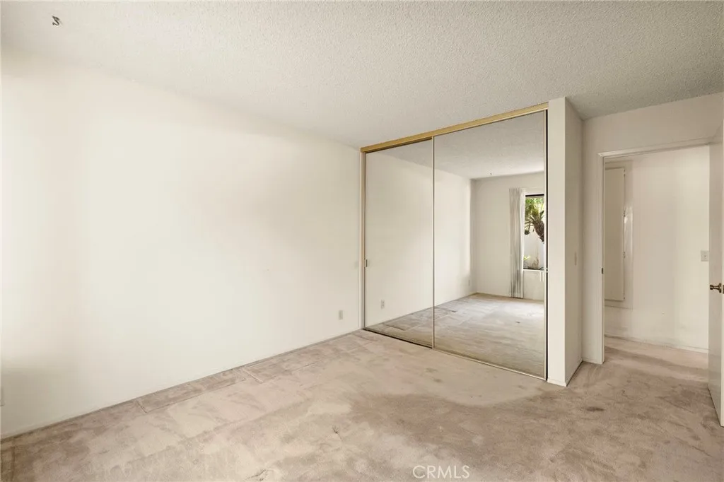 450 S Mountain Glen Road, Anaheim, California 92807 home-pic-32