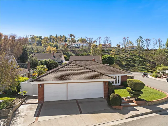 450 S Mountain Glen Road, Anaheim Hills, California 92807
