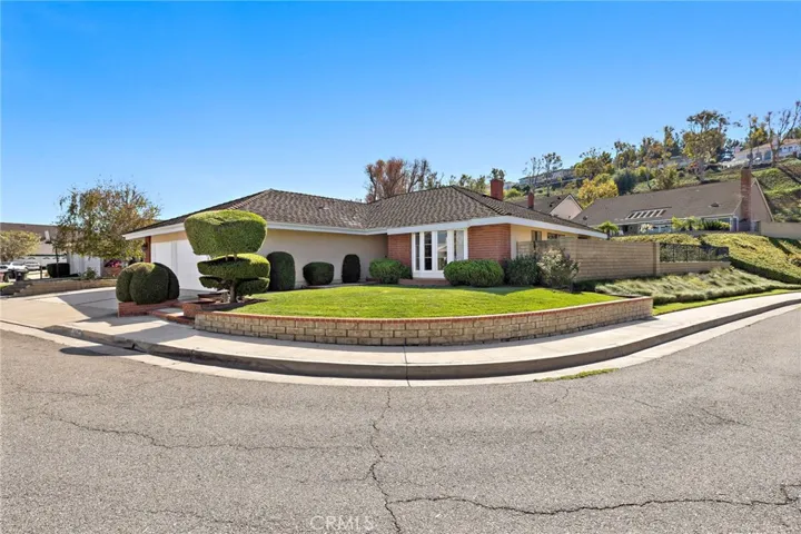 450 S Mountain Glen Road, Anaheim Hills, California 92807
