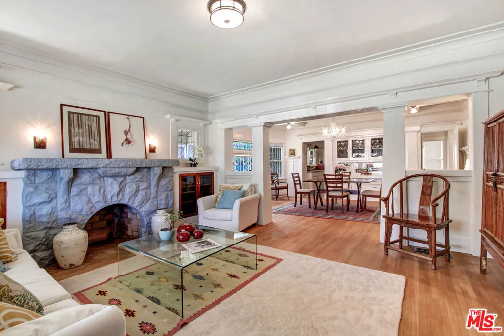 1246 W 48th Street, Los Angeles, California 90037 home-pic-2