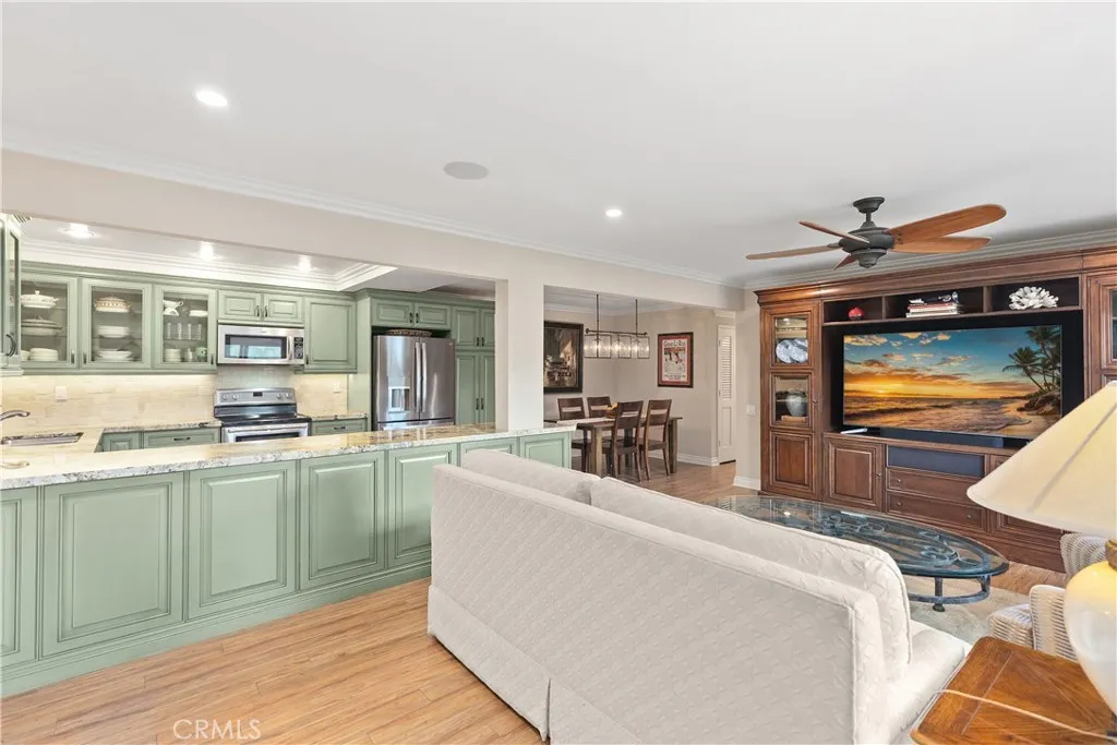 3277 San Amadeo A, Laguna Woods, California 92637 home-pic-1