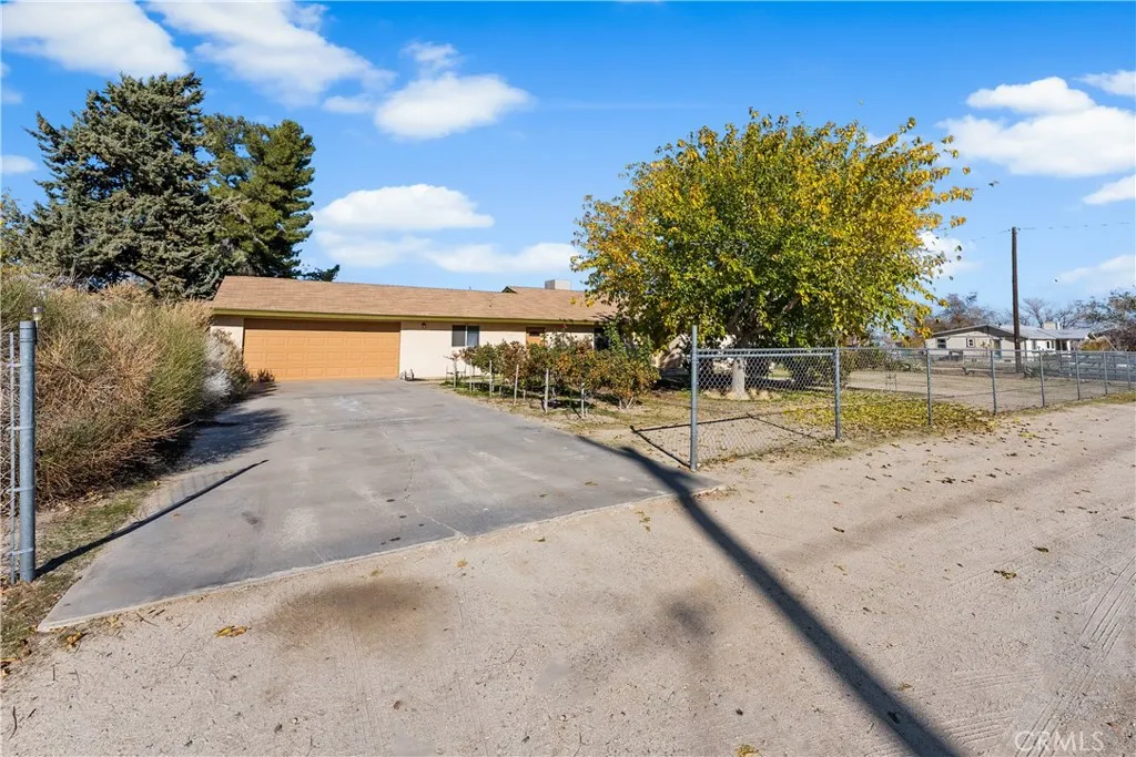 9459 E Avenue T2, Littlerock, California 93543 home-pic-0