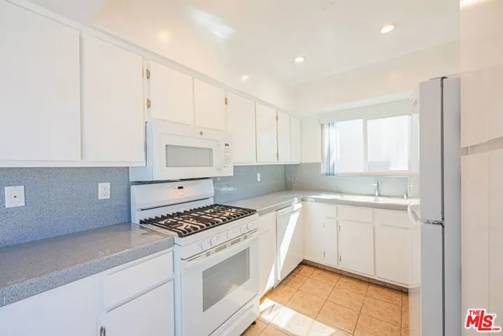1246 Euclid Street 10, Santa Monica, California 90404