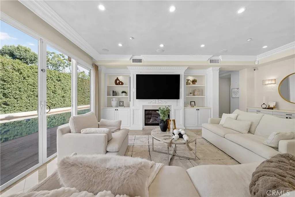 2463 Abadejo, La Verne, California 91750 home-pic-21