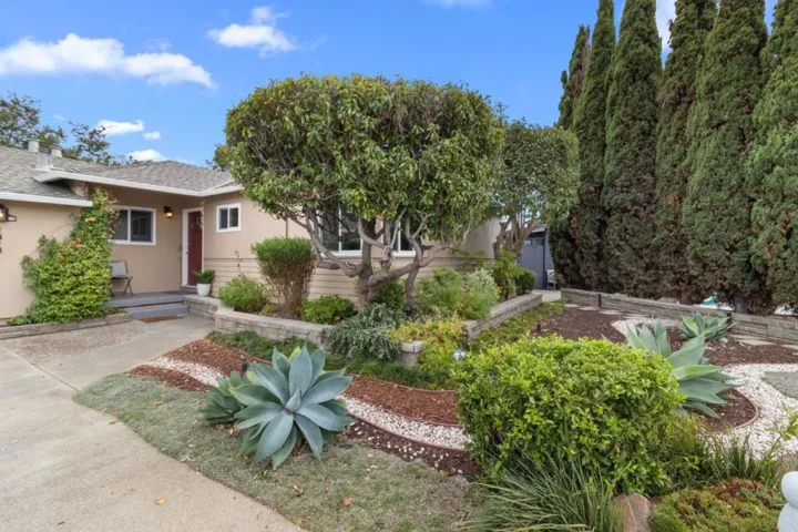 1418 Hancock Avenue, San Mateo, California 94403