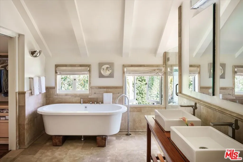 7064 La Presa Drive, Los Angeles, California 90068 home-pic-34