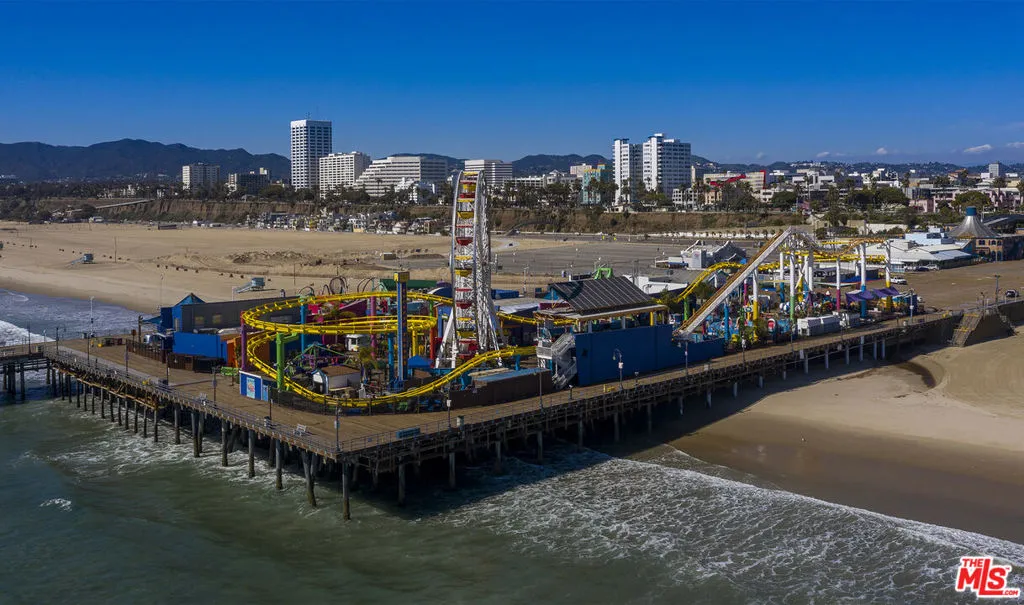 201 Ocean Avenue 301p, Santa Monica, California 90402 home-pic-56