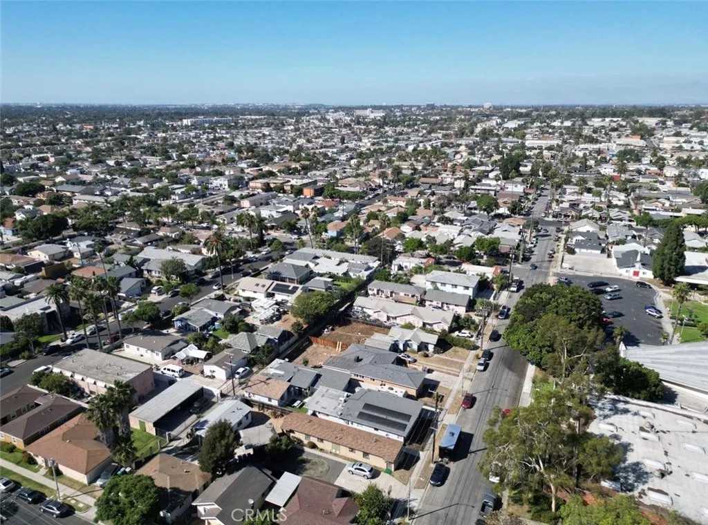 1872 Lemon Avenue, Long Beach, California 90806 home-pic-18