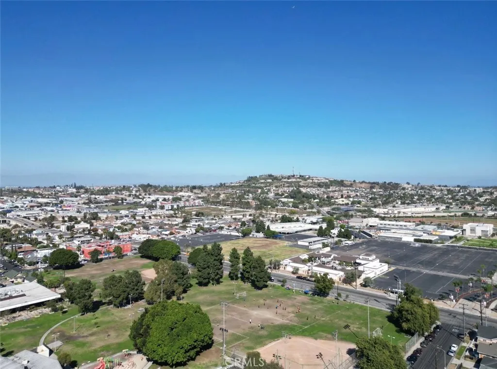 1872 Lemon Avenue, Long Beach, California 90806 home-pic-19