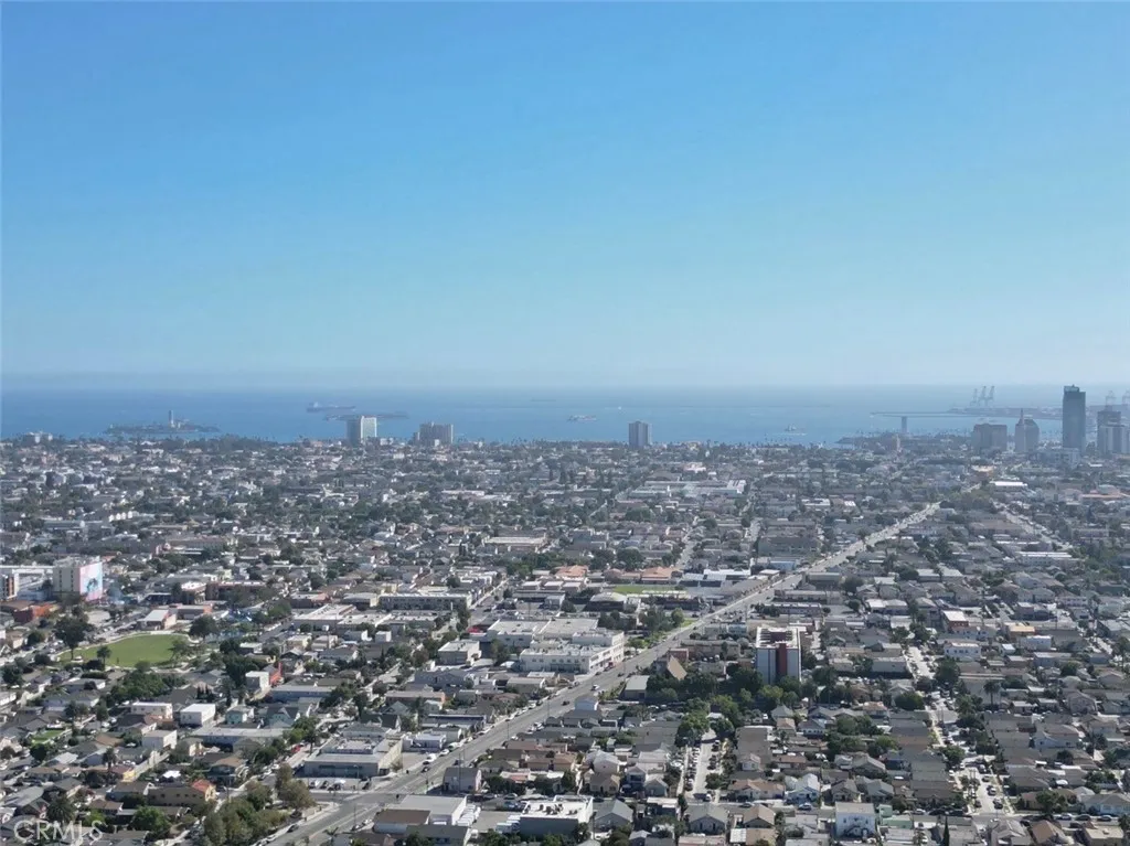 1872 Lemon Avenue, Long Beach, California 90806 home-pic-17