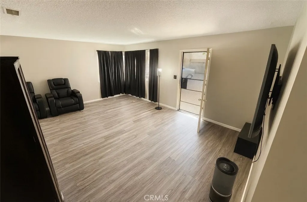 1872 Lemon Avenue, Long Beach, California 90806 home-pic-4