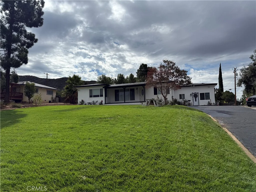 36041 Highland, Yucaipa, California 92399 home-pic-19