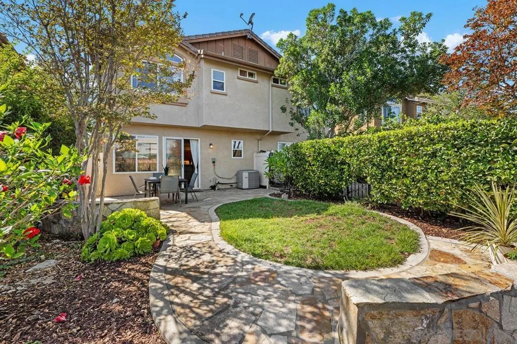 , San Diego, California 92131 home-pic-26