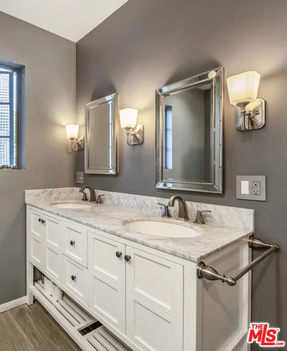 2882 Belden Drive, Los Angeles, California 90068 home-pic-23