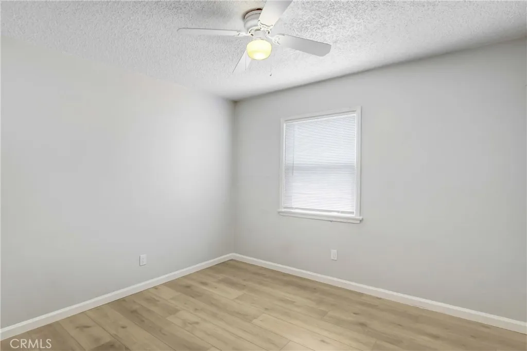 424 W Acacia Avenue, Hemet, California 92543 home-pic-9