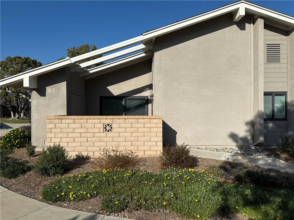 8565 Trinity, Huntington Beach, California 92646 home-pic-3
