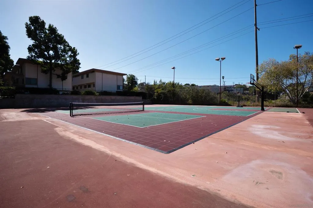3942 Valeta St 256, San Diego, California 92110 home-pic-27