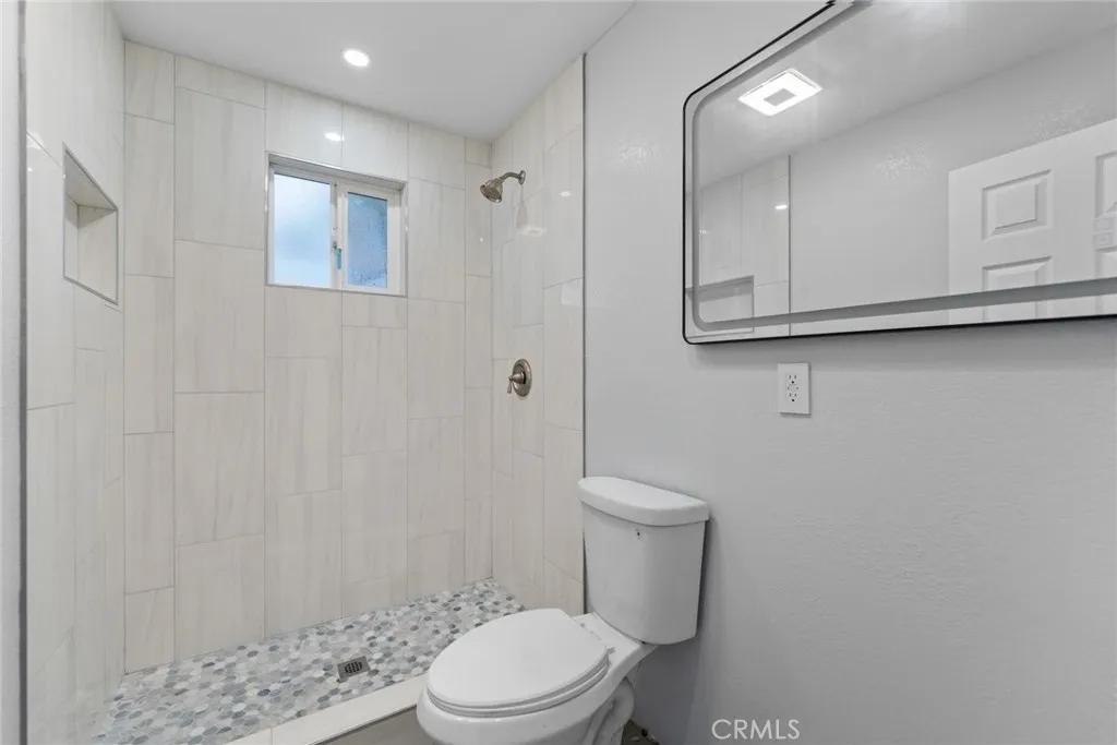 10930 Otis Street, Lynwood, California 90262 home-pic-3