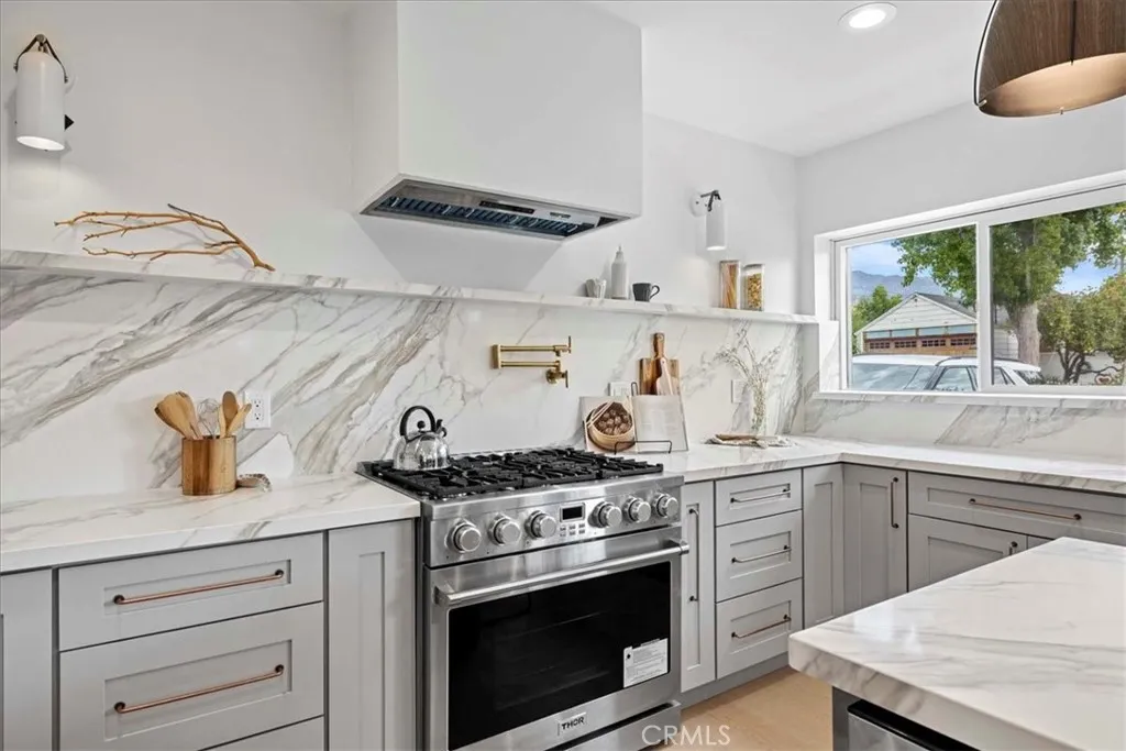 245 W Laurel, Sierra Madre, California 91024 home-pic-2
