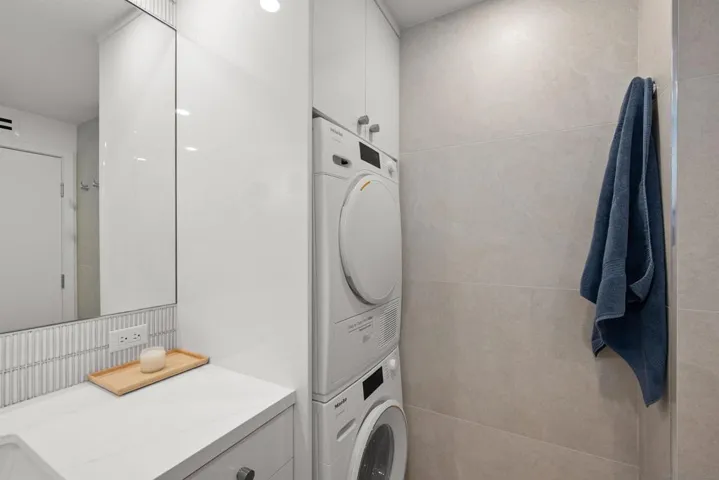 with stackable laundry