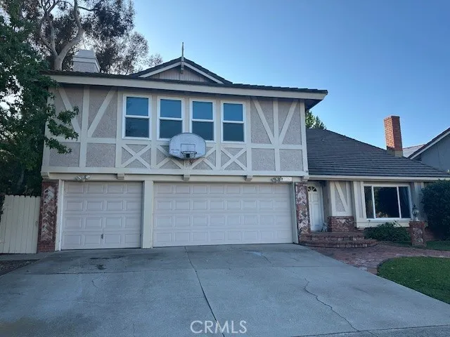 Great Location next to trail with Great Curb Appeal