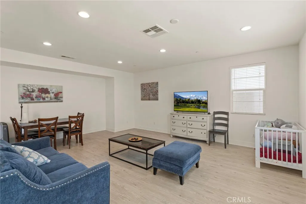 11591 Cantara, Chino, California 91710 home-pic-1