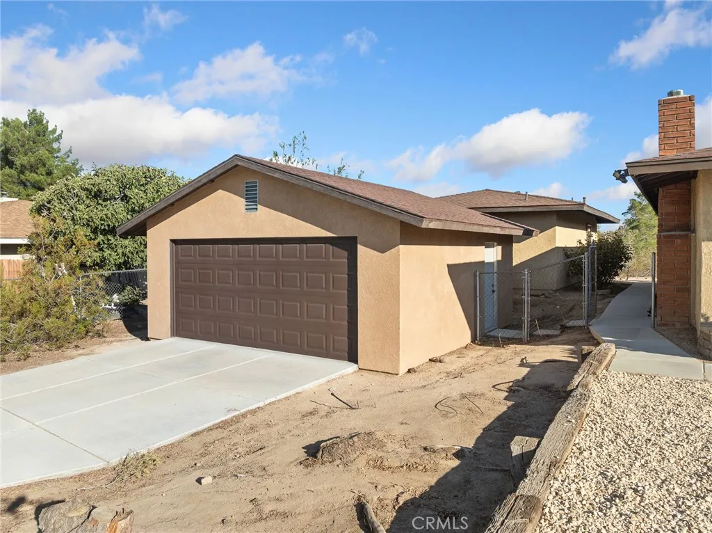 18518 Cocqui, Apple Valley, California 92307 home-pic-4