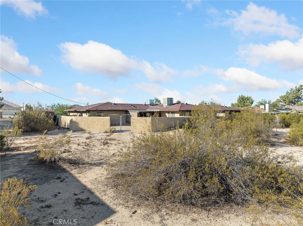 18518 Cocqui, Apple Valley, California 92307 home-pic-9