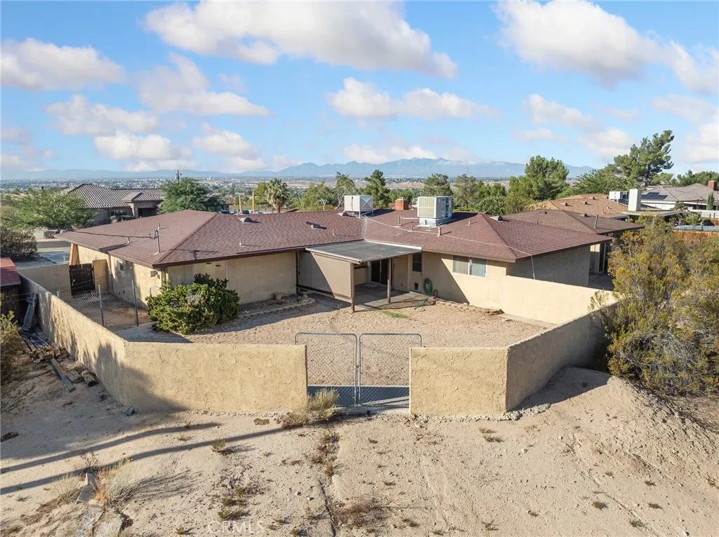 18518 Cocqui, Apple Valley, California 92307 home-pic-11